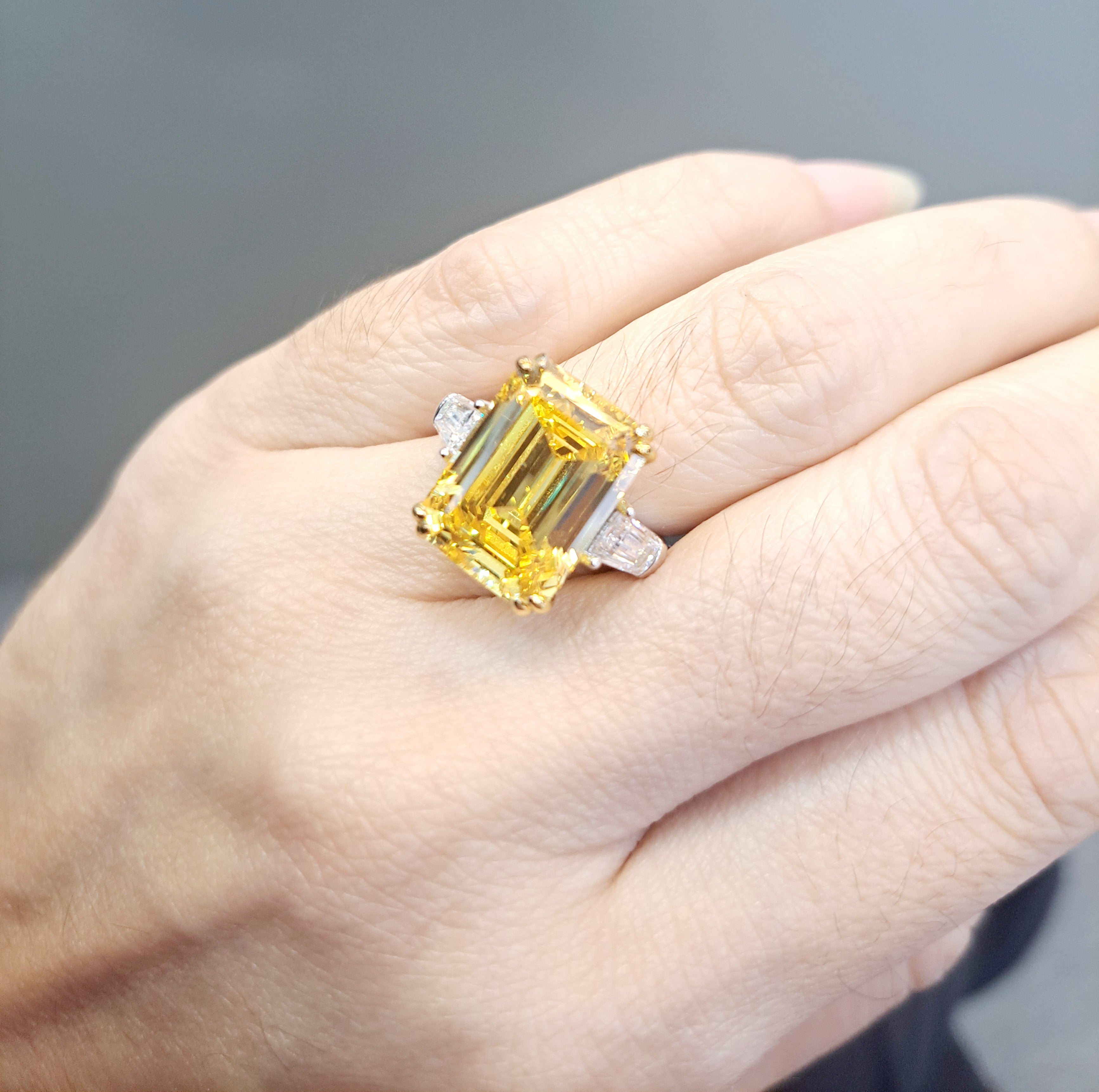 Emerald Cut Canary Scintilli with Tapper Baguette Ring