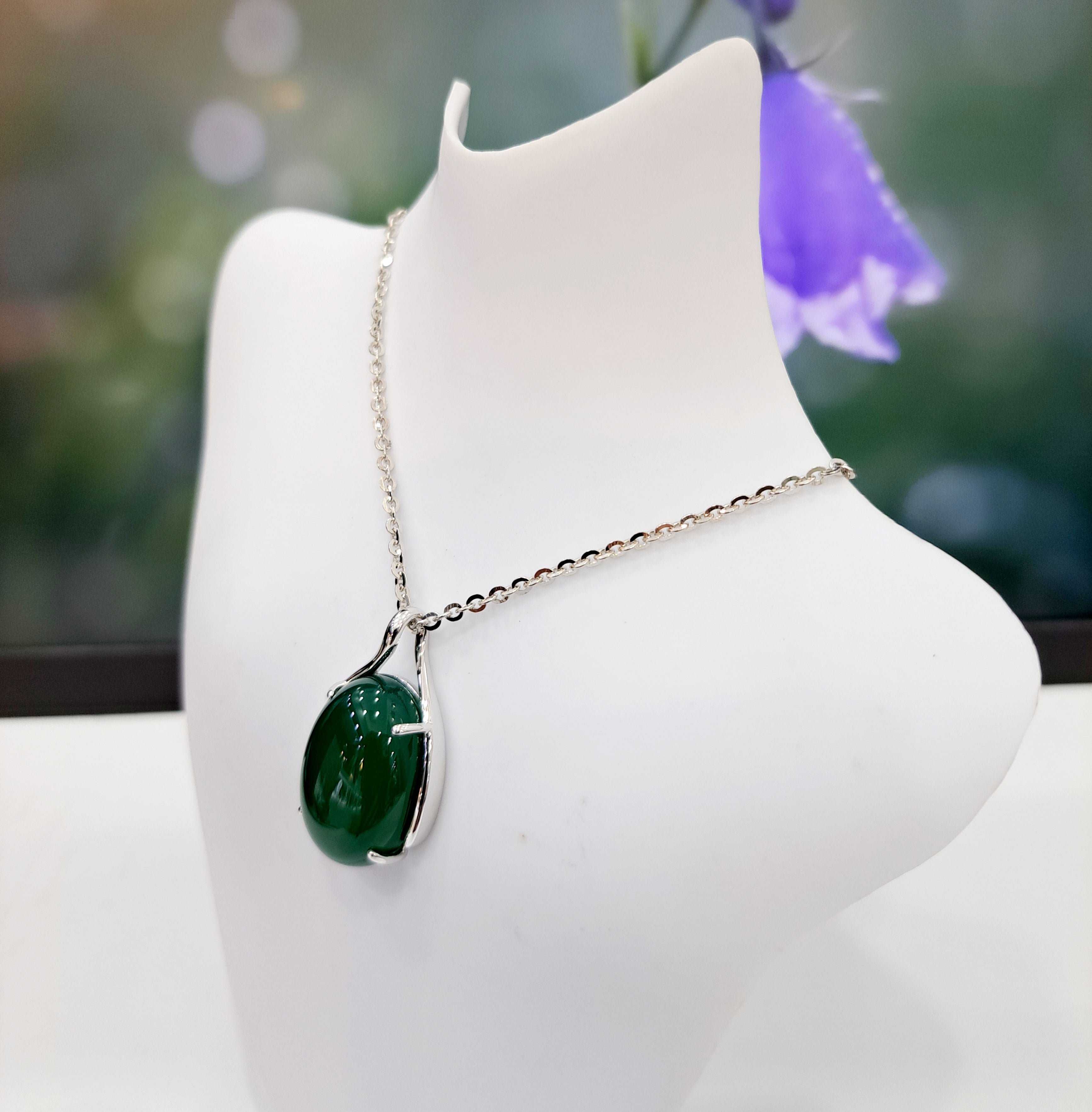 Classy Green Agate Pendant