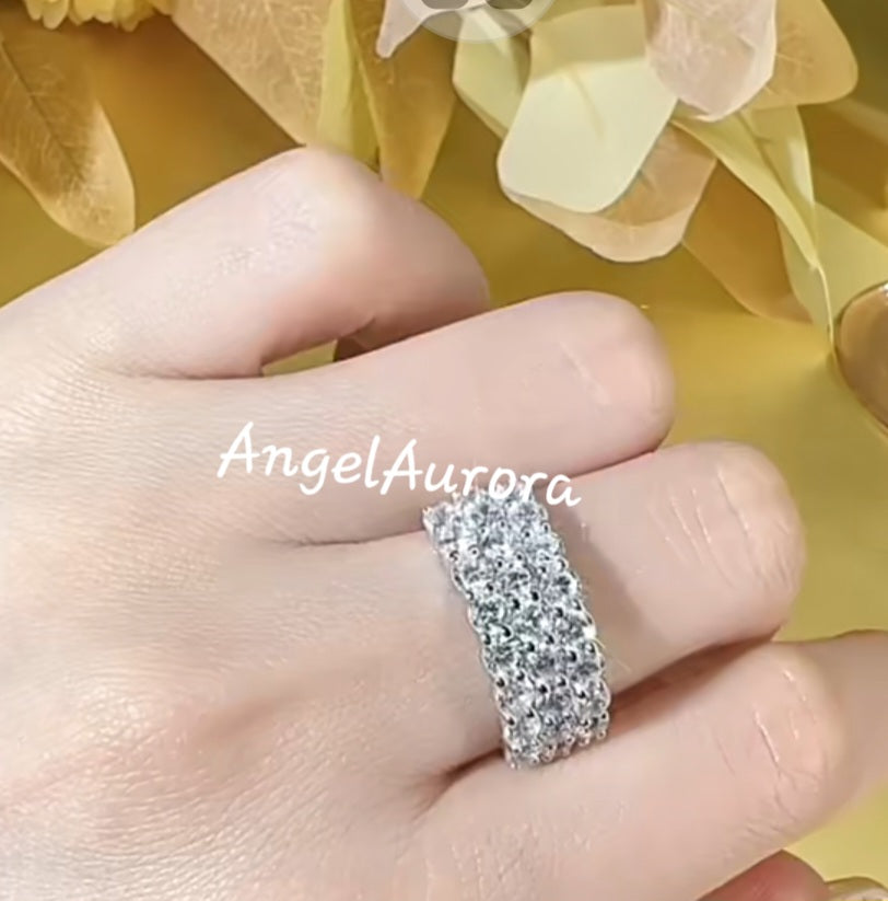 Stunning Pavé Scintilli Ring