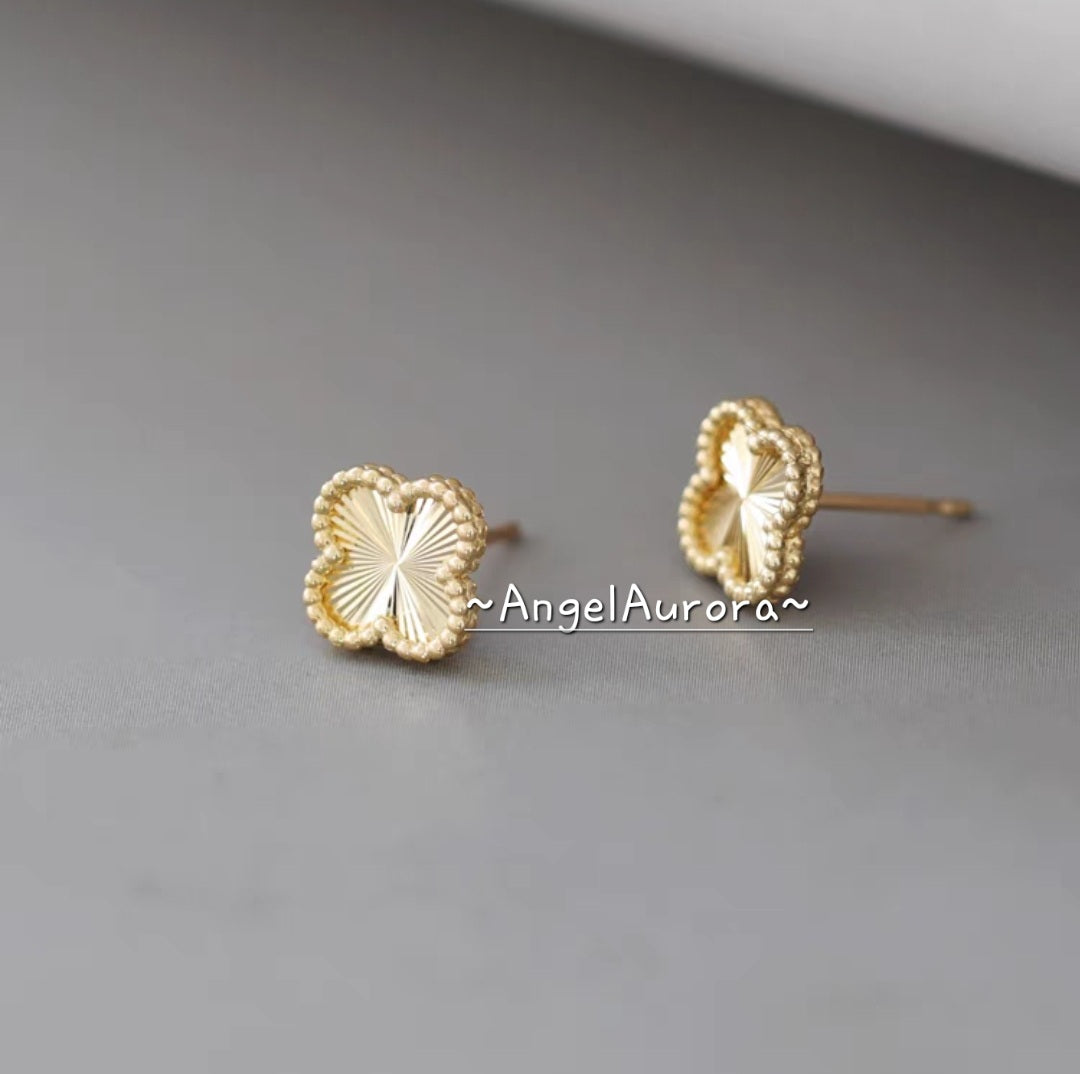 Gold Clovers Earrings