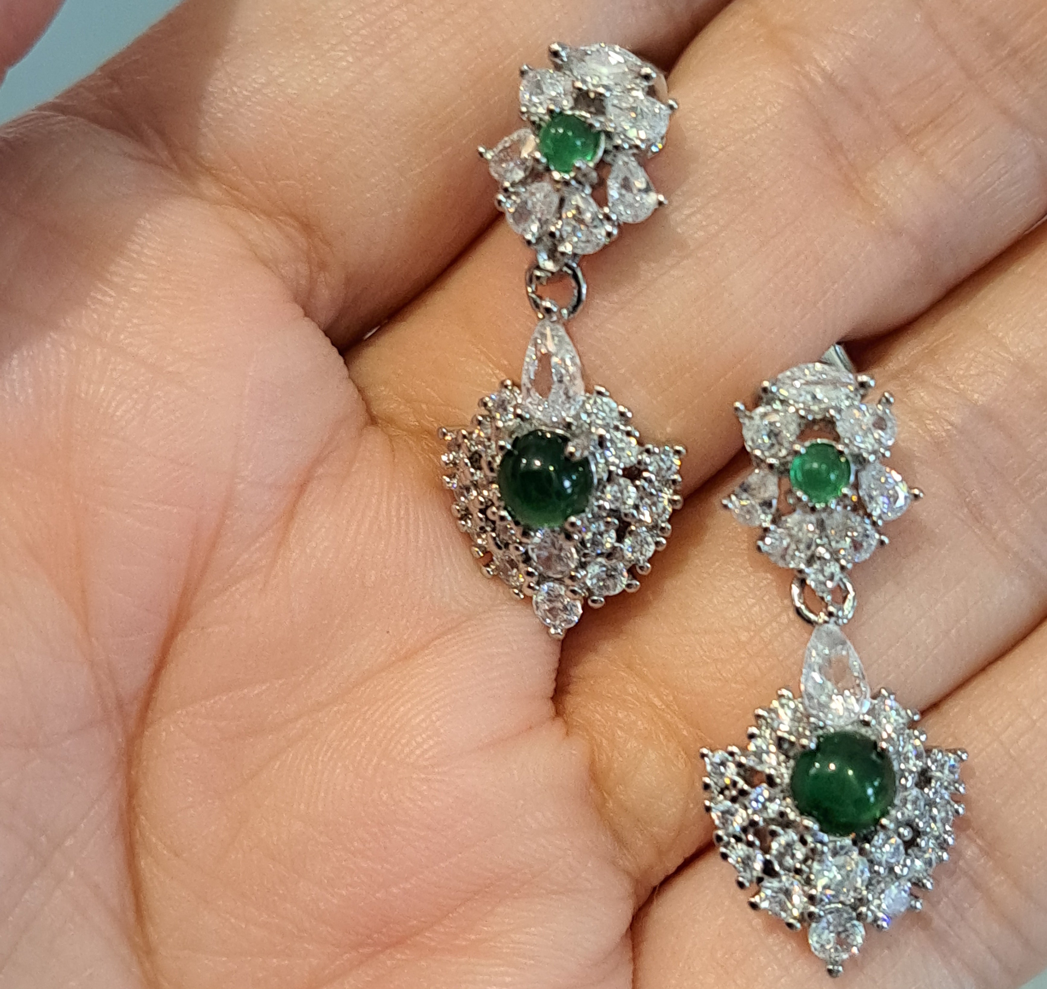 Sophisticated Jade Dangling Earrings