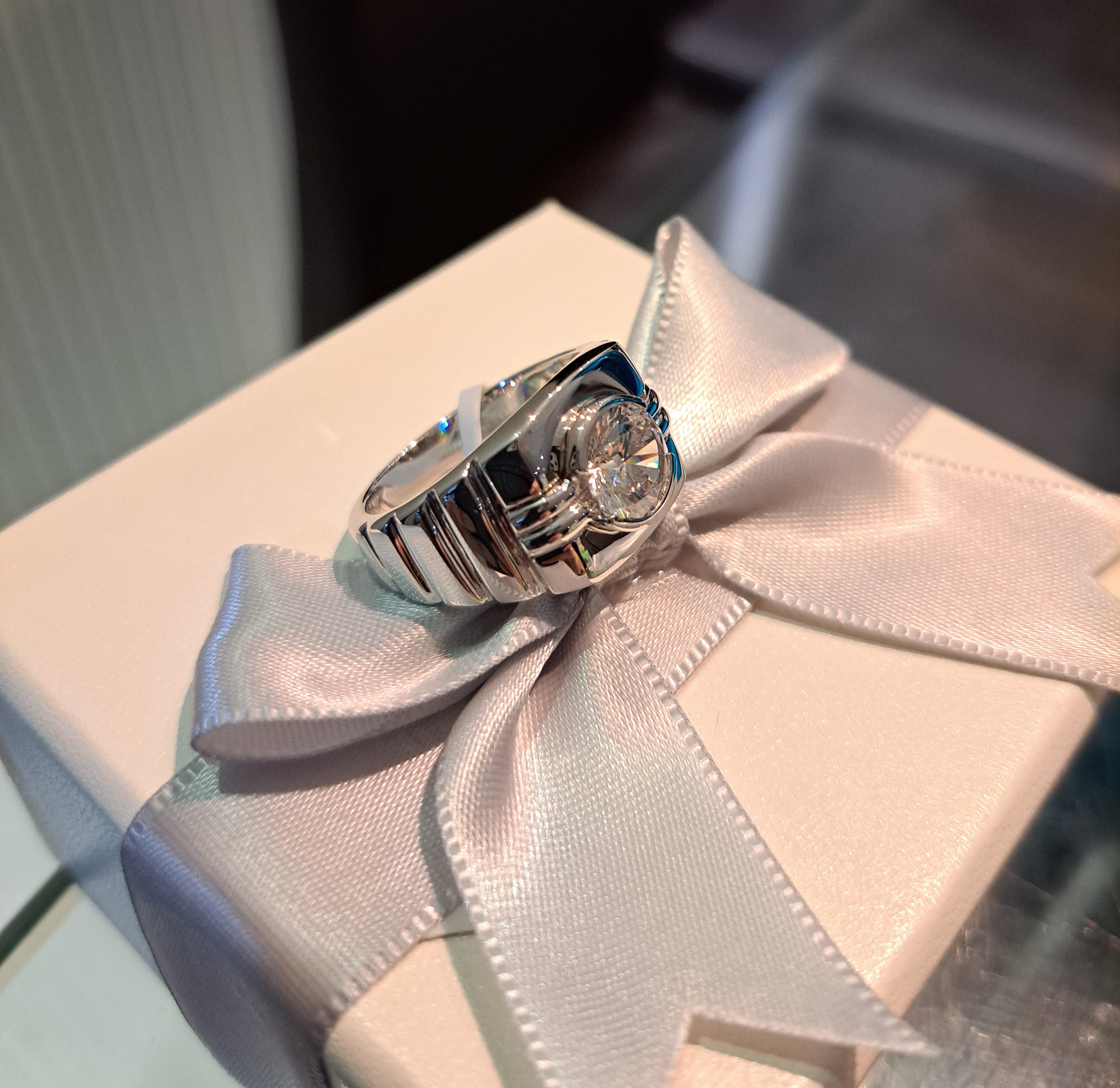 2.00 carats Statement Simulated Diamond Ring