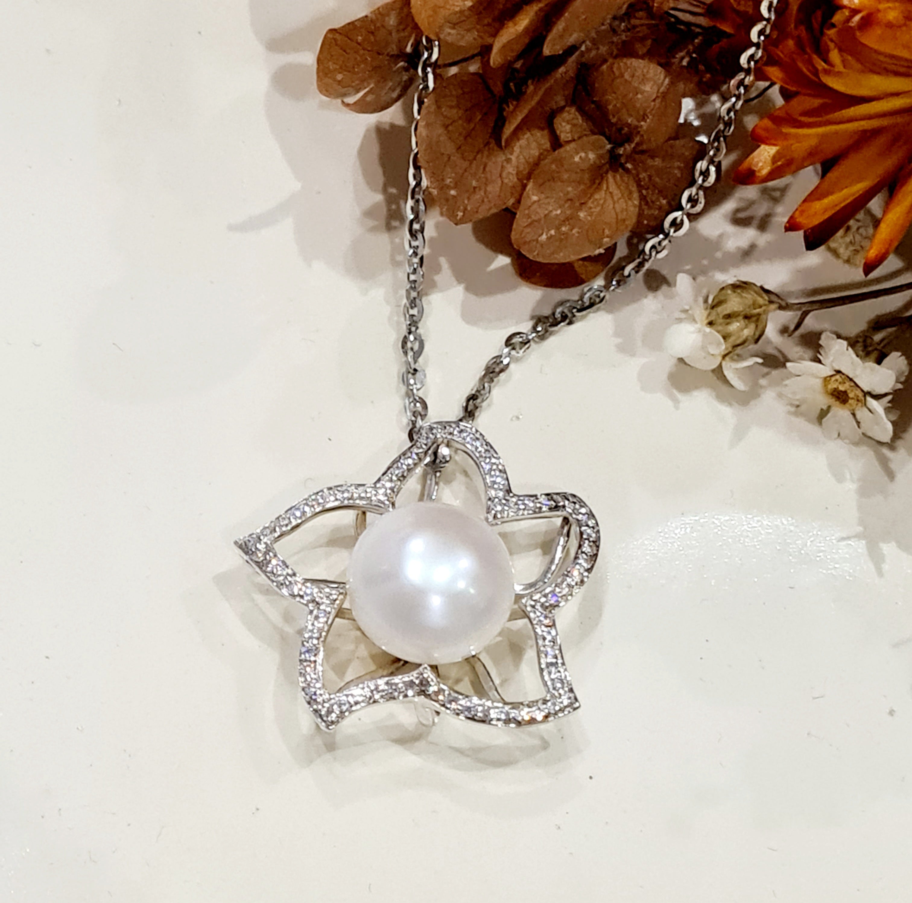 Unique Pearl Pendant