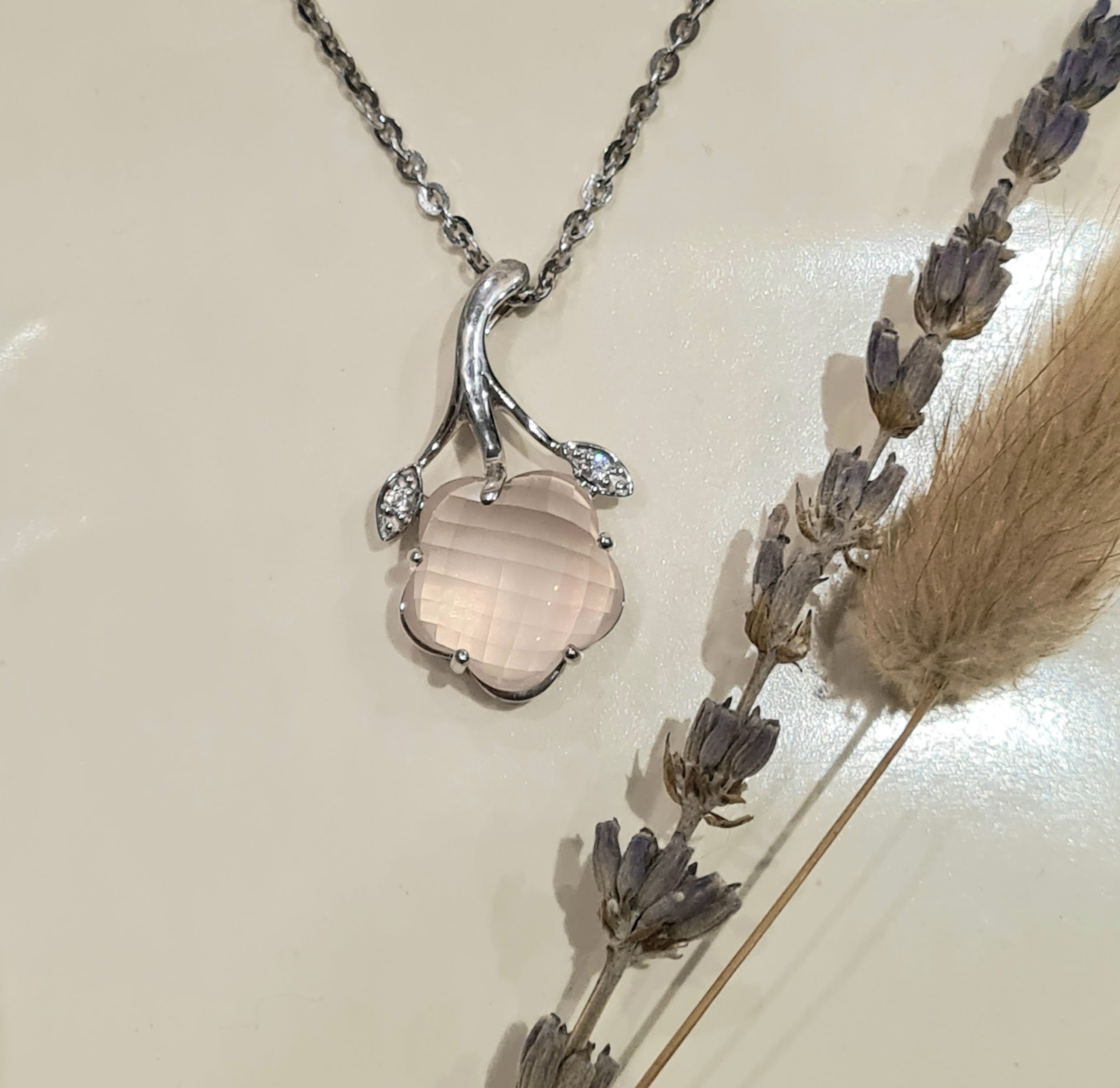 Flower Rose Quartz Pendant