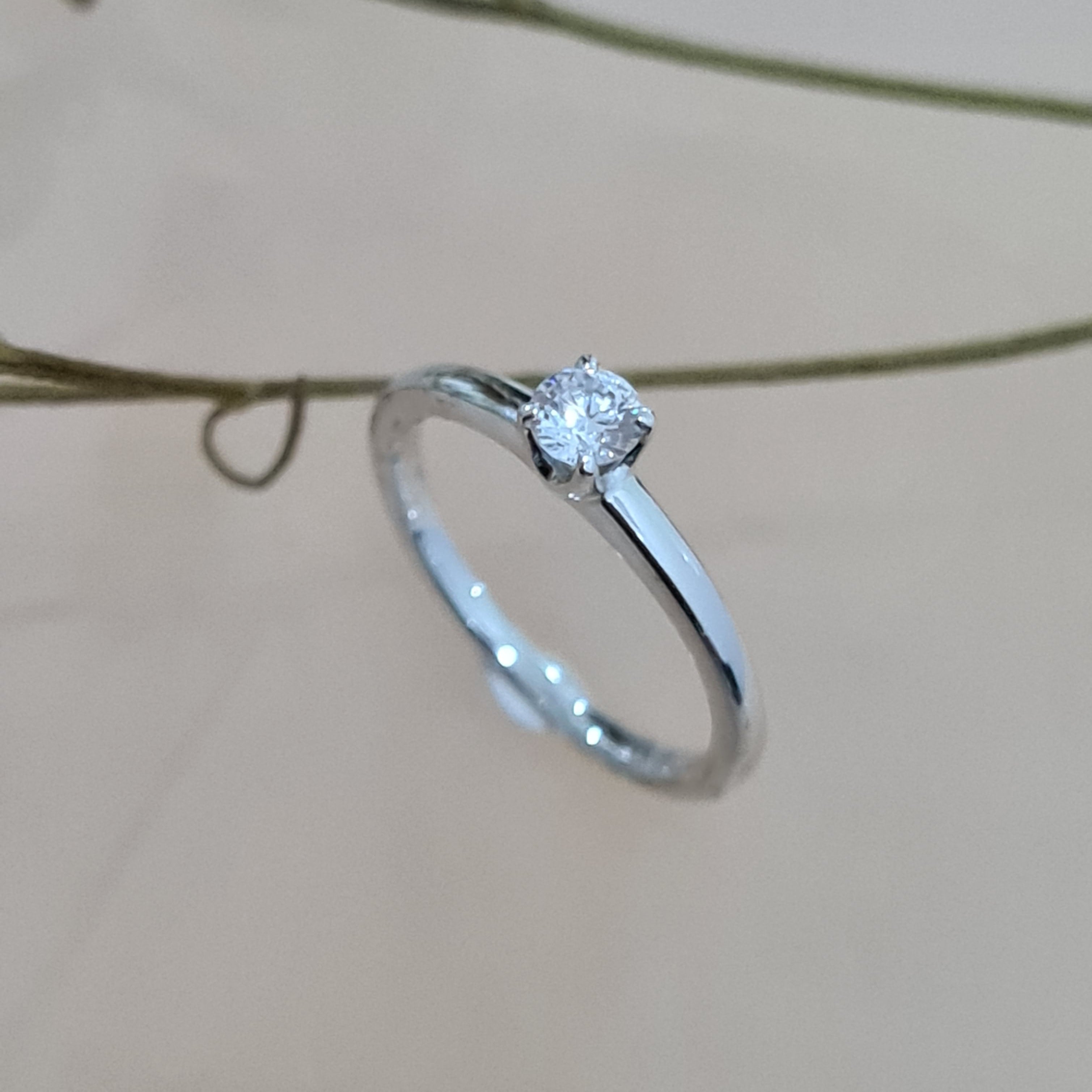 0.40 carats Diamond Simulants Engagement Ring