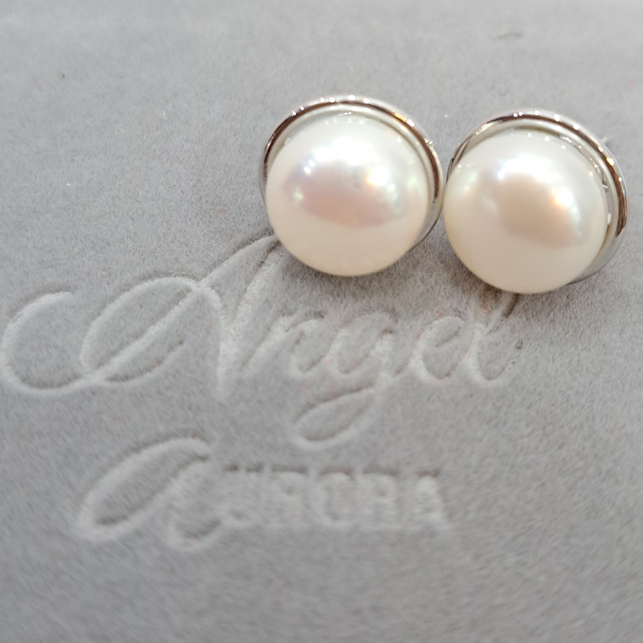 Modern Bezel Pearl Earrings