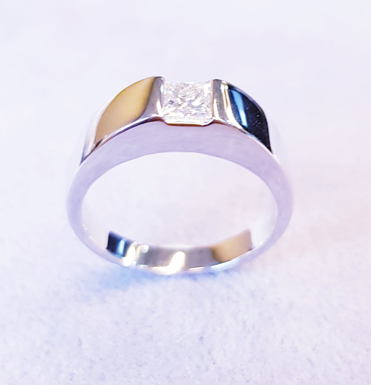 0.30 carats Evs1 Square Diamond Ring